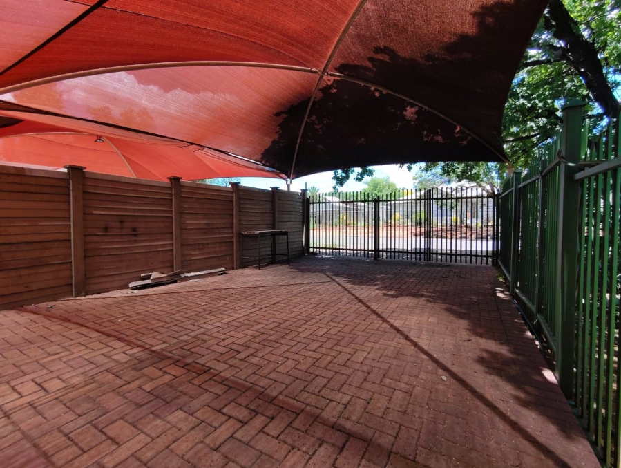 To Let 3 Bedroom Property for Rent in Generaal De Wet Free State